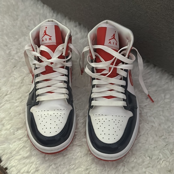 Woman’s Air Jordan 1 Mid “Champ Colors” - Picture 2 of 2